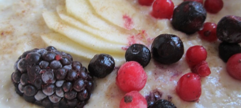 Porridge with berries