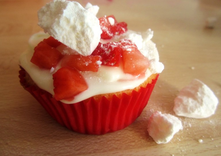 Erdbeer Baiser-Muffins (4)