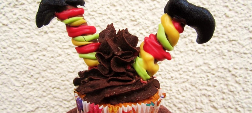 Kopfüber im Cupcake – Hexe&nbsp;(Halloween)