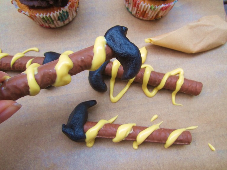 Halloweencupcake Hexe (8)