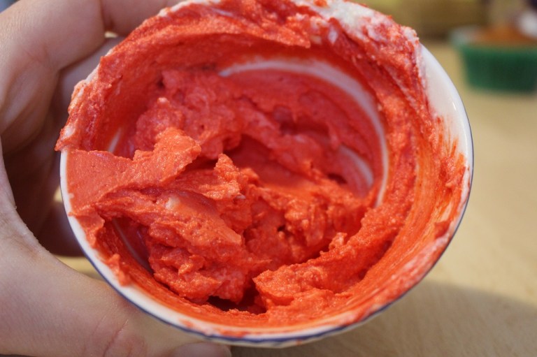 Christmas Cupcake Santa Hat (4)