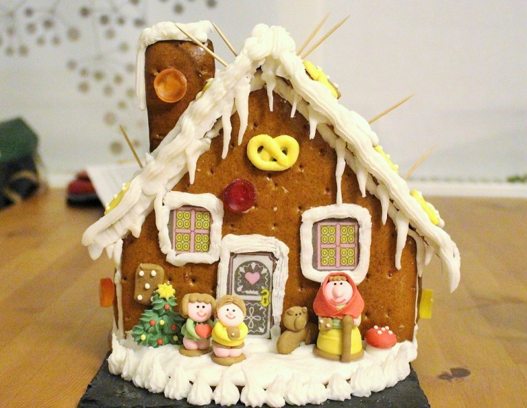 weiss Lebkuchenhaus (8)