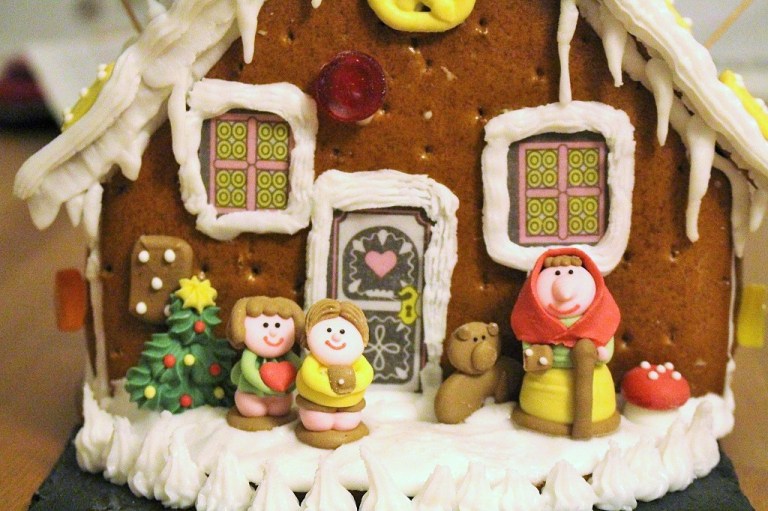 weiss Lebkuchenhaus (9)