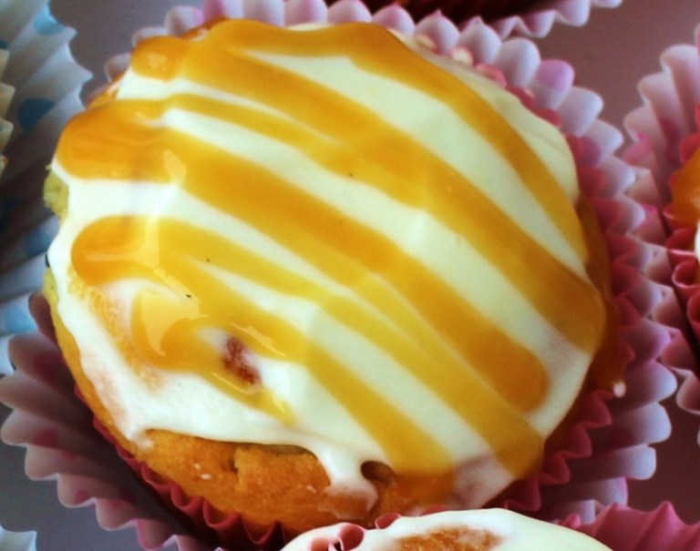 Muffins mit salzigem Karamell (5)