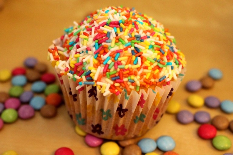 Funfetti Confetti Cupcake (7)