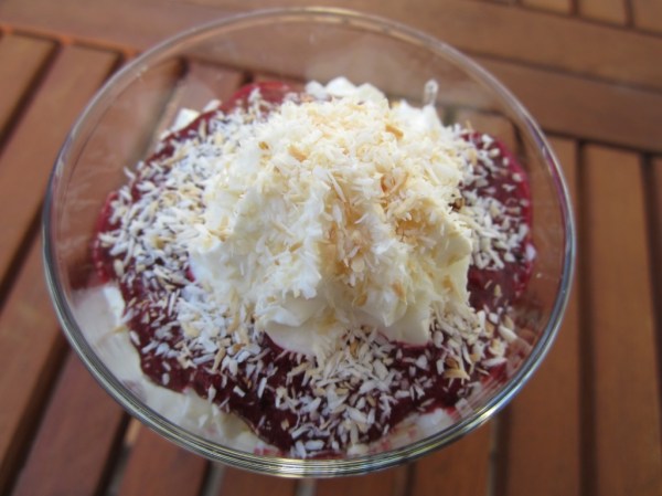 Joghurt mit Früchten (1)