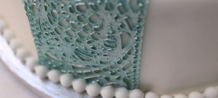 Edle Torte mit essbarer&nbsp;Spitze