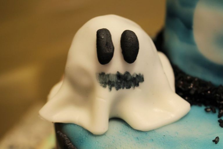 Super Reste-Verwertung: Cake Pop Geister!