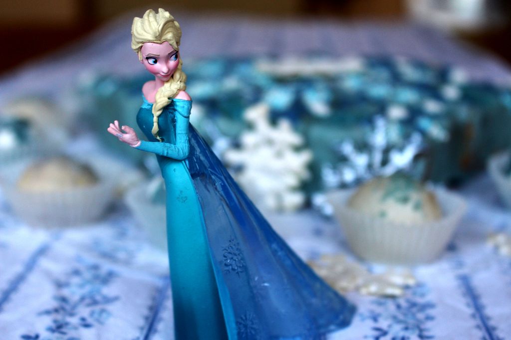 frozen-eisprinzessin-torte-kuchen-5