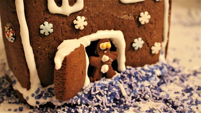 Sieht doch happy aus, der kleine Lebkuchenmann, oder? :-)