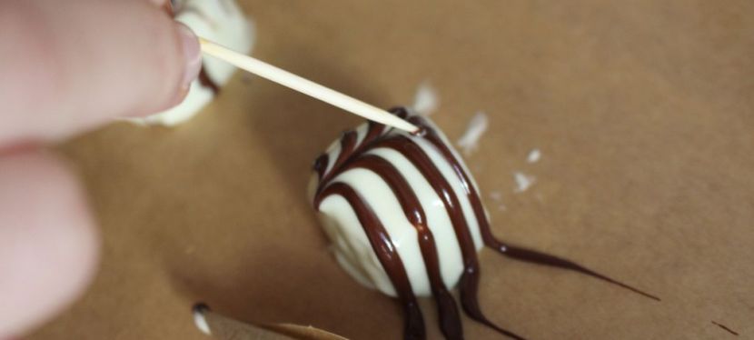 Dattel-Pralinen mit Cashews