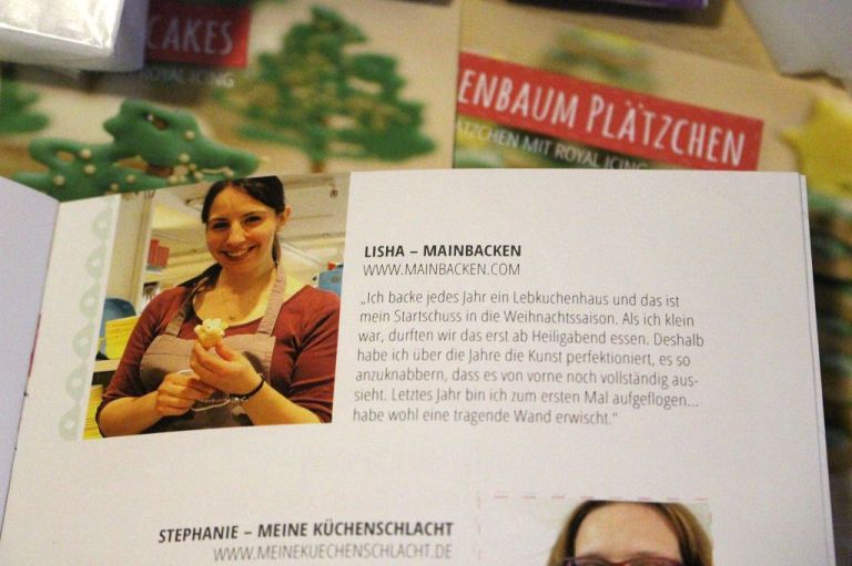 Ein bekanntes Gesicht: In der ersten Ausgabe haben verschiedene Blogger (wie auch ich) ihr Gesicht und ihre liebste Weihnachtstradition hergegeben.