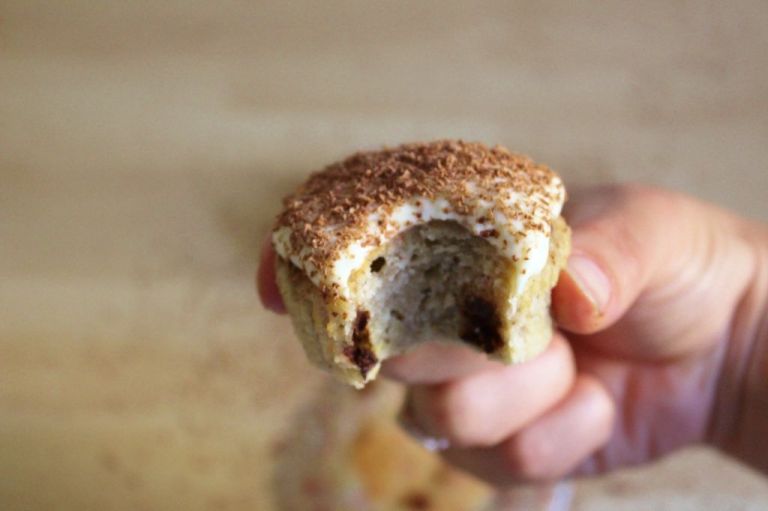 Wer keine Schoko-Drops hat, kann auch einfach Schokolade klein hacken.