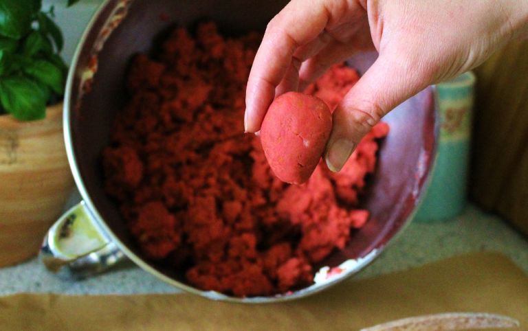 Klappt übrigens auch gut als Ei: die Luftballon Form