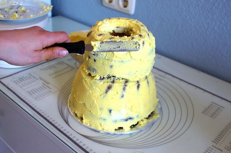 beauty-and-the-beast-cake-7