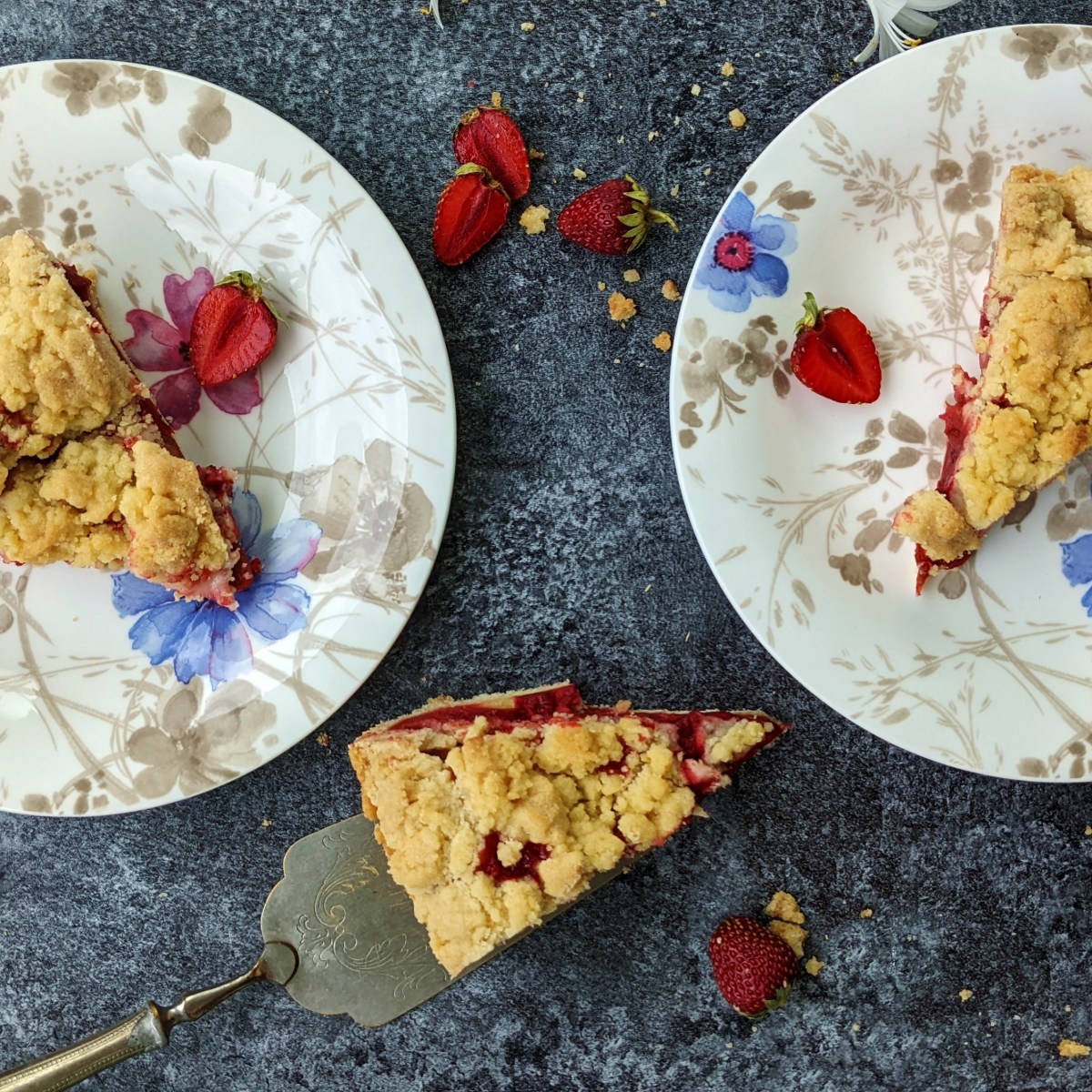 Streuselkuchen: Erdbeer Rhabarber&nbsp;(vegan)